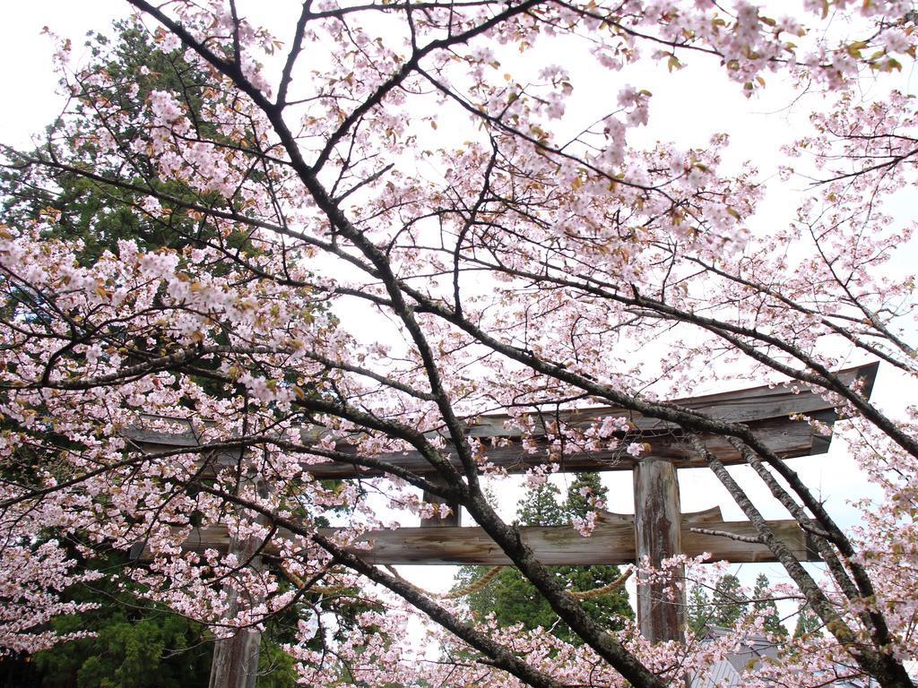 Kyuhonbo Hisayamakan Hotel Nagano Kültér fotó